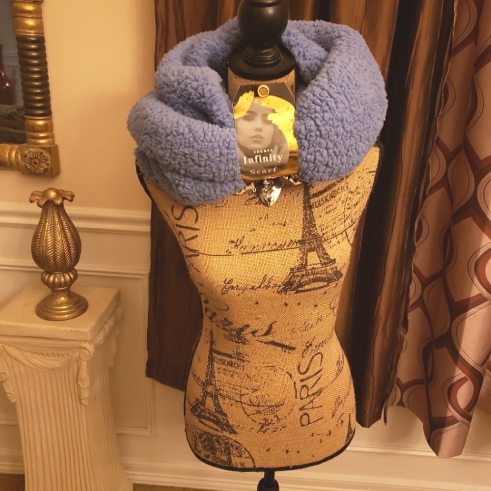 Women's Infinity Fleece Scarf